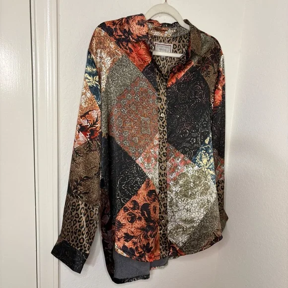 Johnny Was Cheetah Mabel Silk Printed Blouse with Velvet Back size small - Picture 2 of 14